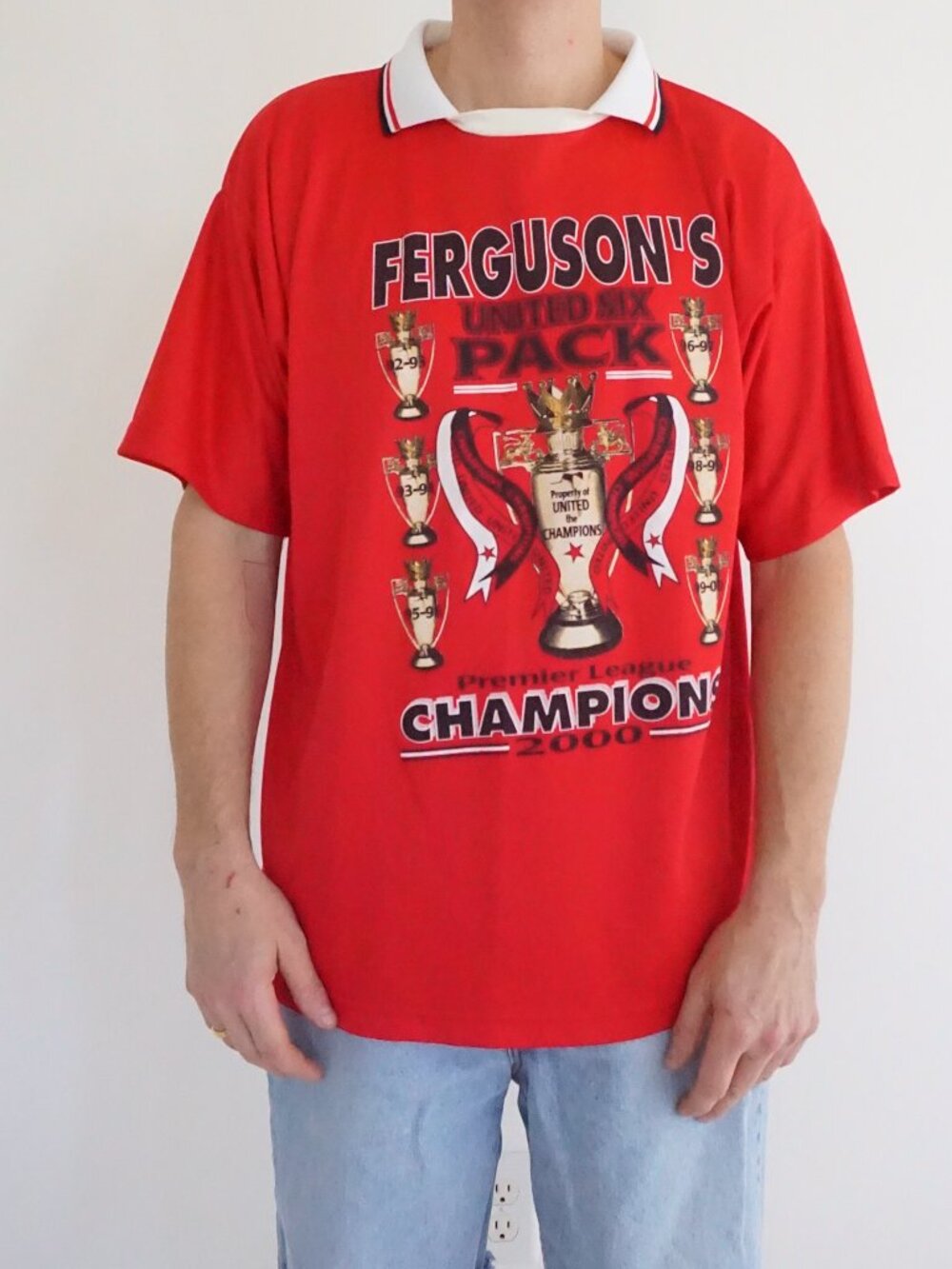Manchester United Red Trophy Ferguson Six Pack Champions 2000 Football Soccer L